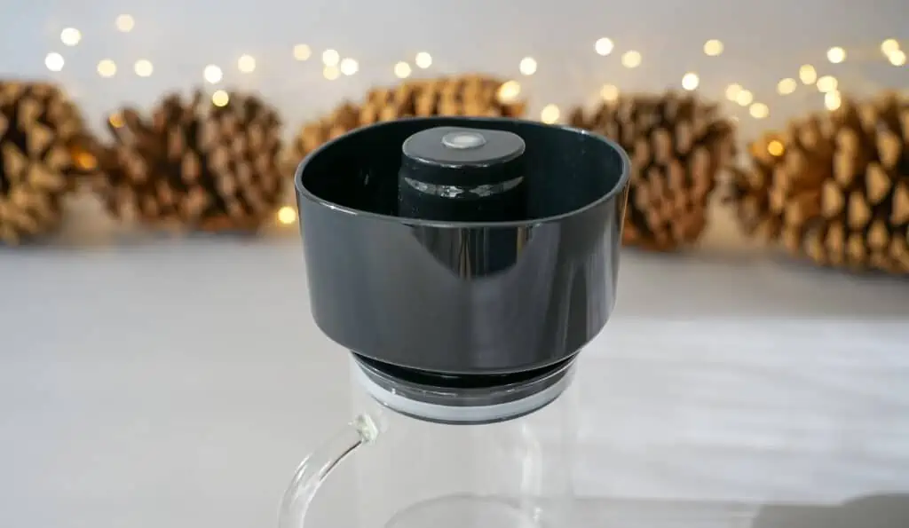 The FrankOne is a simple and portable coffee brewing gadget